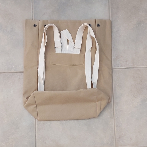 Starbucks Beige Backpack with Iconic Green Emblem - Picture 2 of 3